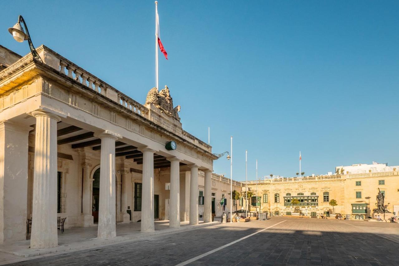Valletta Main Street Apartment Deluxe ภายนอก รูปภาพ