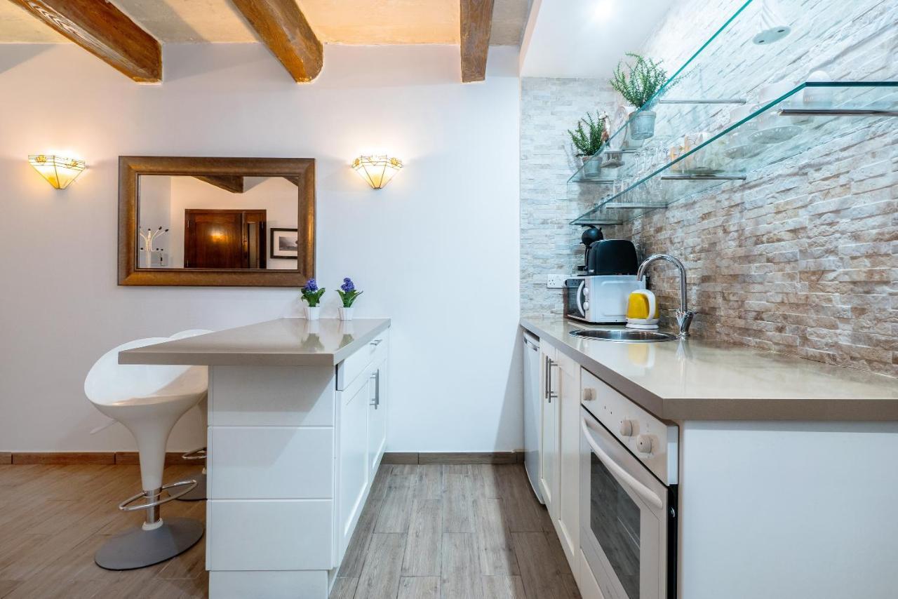 Valletta Main Street Apartment Deluxe ภายนอก รูปภาพ