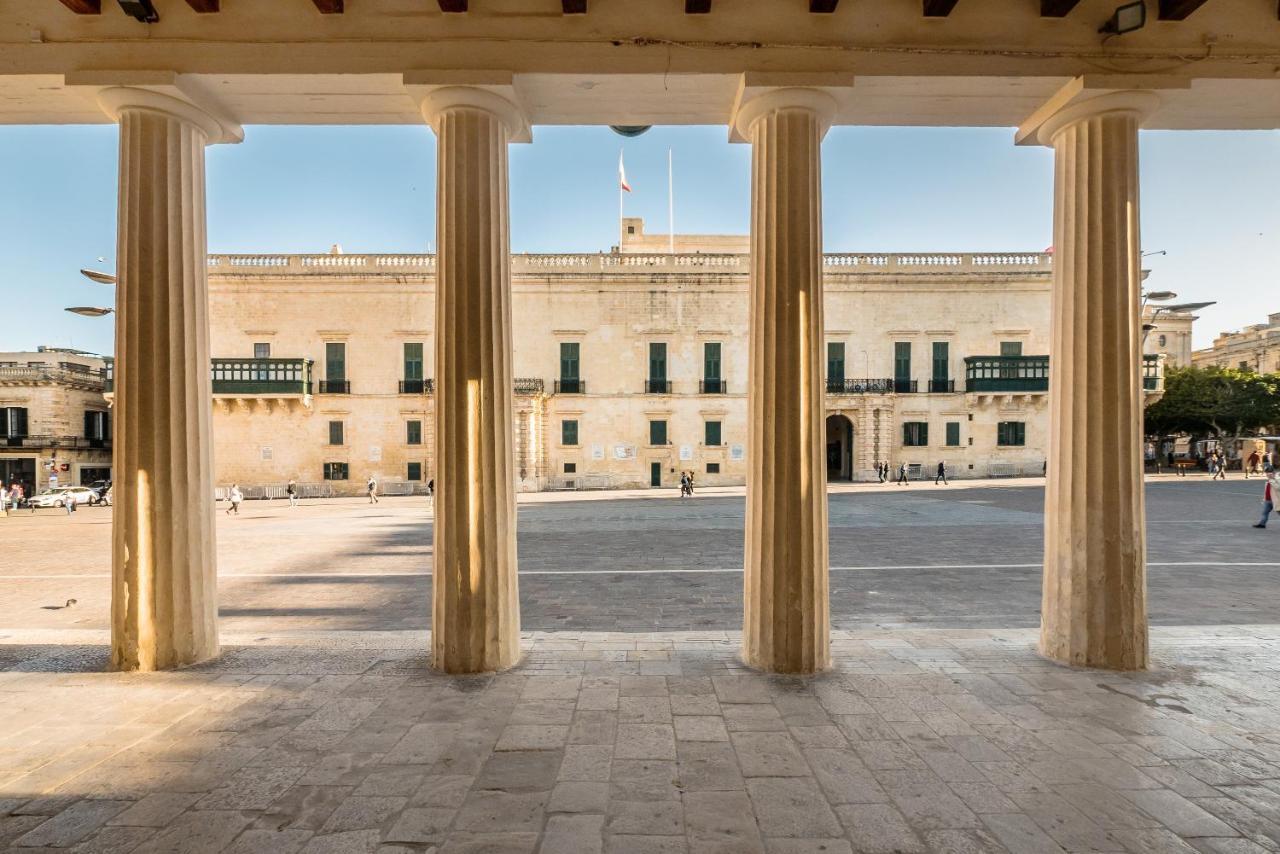 Valletta Main Street Apartment Deluxe ภายนอก รูปภาพ